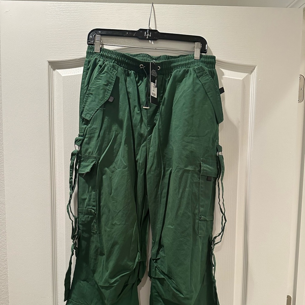 Fashion Nova “Don’t Mess Around Cargo Pants”